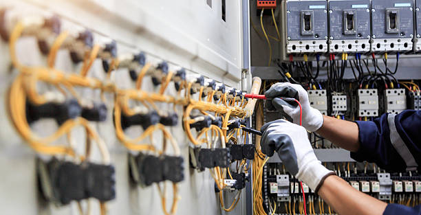 Professional Electrician technician working in Granville, IL